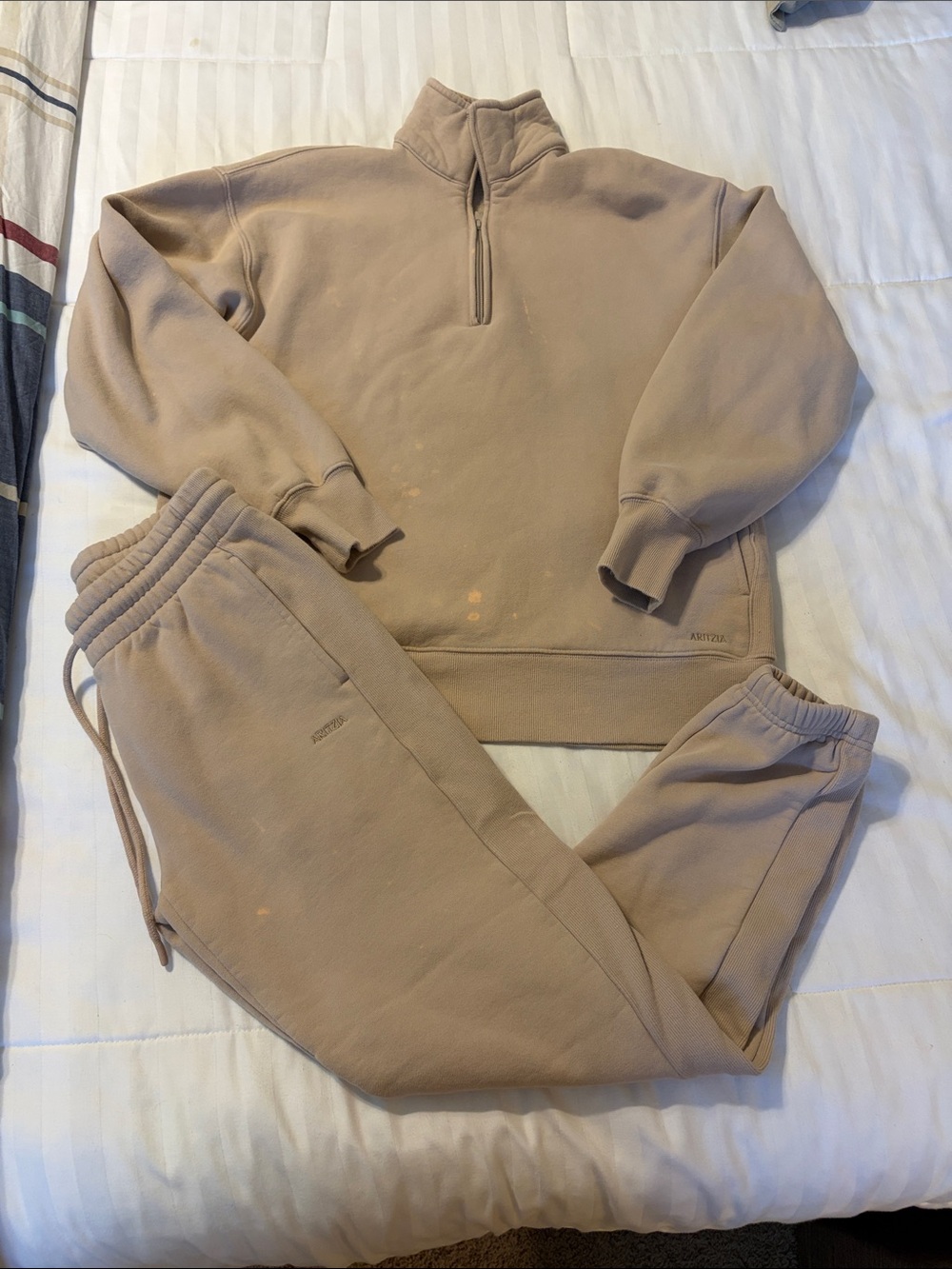 Aritzia Women’s Tan Sweatpants & Quarter-Zip Jogger Set